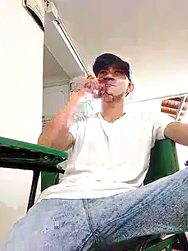 Liam crox online show from March 17, 2025, 7:26 pm