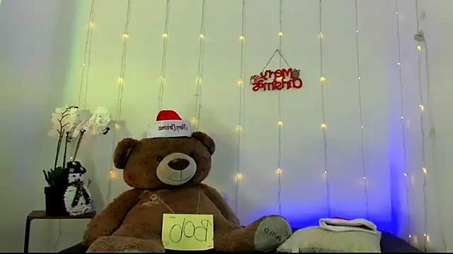 Snapshot of kendal_scott1 chatting on December 12, 2024, 8:21 pm kendal scott1 online show from December 12, 2024, 8:21 pm