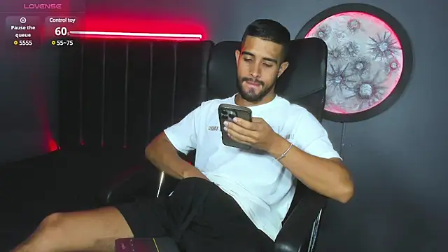 khriss brown online show from March 14, 2025, 10:38 pm