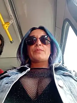 Snapshot of sophie_banger chatting on March 2, 2026, 5:20 pm sophie banger online show from March 2, 2026, 5:20 pm