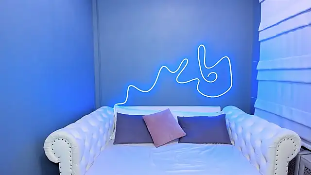 rock n roxy online show from January 10, 2025, 1:21 am