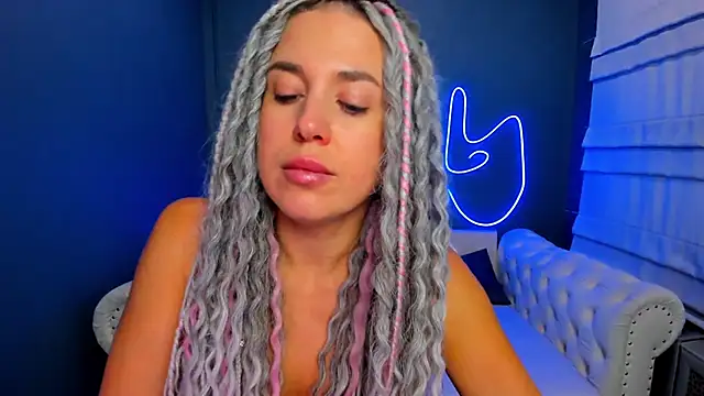 rock n roxy online show from September 25, 2025, 1:20 am