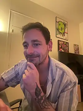 Snapshot of defbond420 chatting on October 17, 2025, 10:01 pm defbond420 online show from October 17, 2025, 10:01 pm