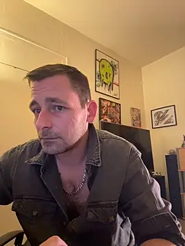 defbond420 online show from November 18, 2025, 11:37 pm