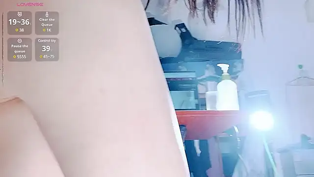 Krismil3 online show from December 4, 2024, 10:02 am