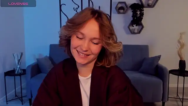 Snapshot of BritnieCute chatting on October 1, 2025, 5:46 am BritnieCute online show from October 1, 2025, 5:46 am