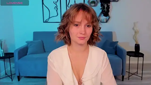 Snapshot of BritnieCute chatting on November 4, 2025, 5:06 am BritnieCute online show from November 4, 2025, 5:06 am