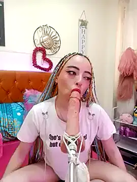 Yennastone online show from December 7, 2024, 6:15 pm