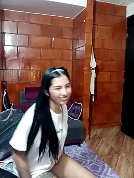 Snapshot of Raven__purple chatting on January 29, 2025, 1:16 am Raven purple online show from January 29, 2025, 1:16 am