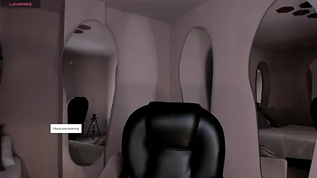 Snapshot of ChloePreston_ chatting on May 3, 2026, 10:54 am ChloePreston online show from May 3, 2026, 10:54 am