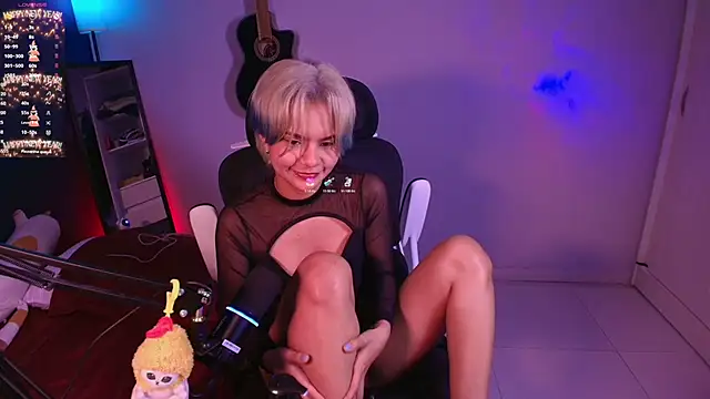 marlena3312 online show from October 24, 2025, 2:46 pm