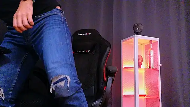 MightyAaron66 online show from February 9, 2025, 6:54 am