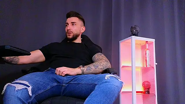 MightyAaron66 online show from February 11, 2025, 9:14 pm