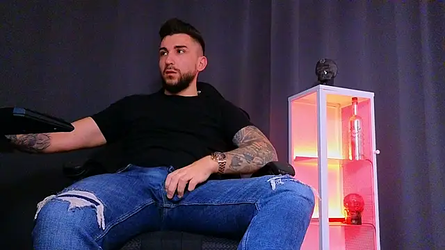 MightyAaron66 online show from February 12, 2025, 5:58 am