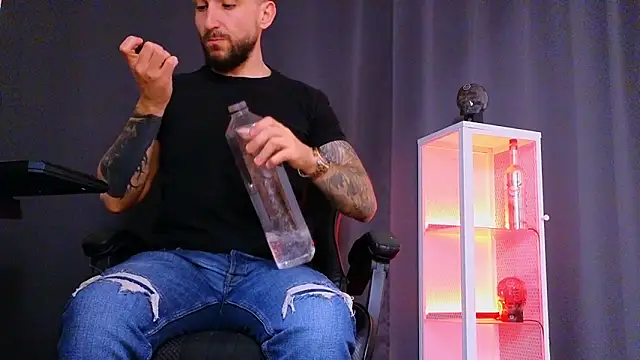 MightyAaron66 online show from February 12, 2025, 8:59 am