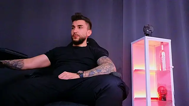 MightyAaron66 online show from March 7, 2025, 5:49 pm