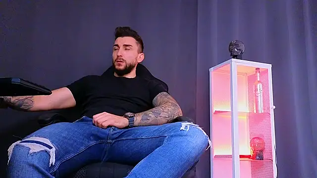 MightyAaron66 online show from March 10, 2025, 11:42 am