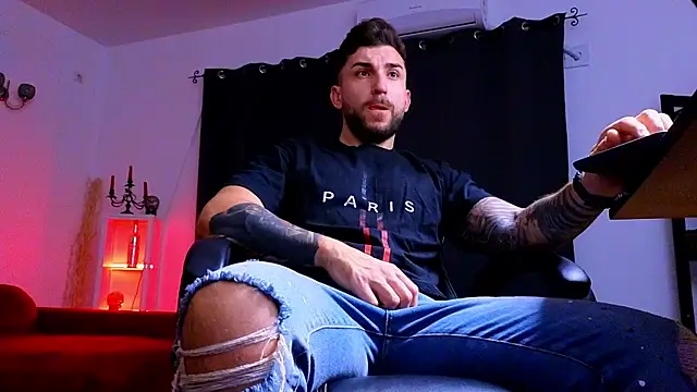 MightyAaron66 online show from October 14, 2025, 3:40 am