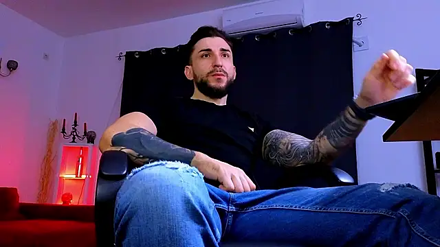 MightyAaron66 online show from February 15, 2026, 3:47 am