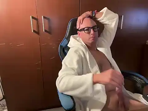 alanan881 online show from November 21, 2025, 2:10 am