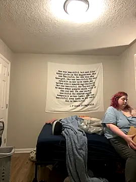 lovelyy kitty online show from November 21, 2025, 3:27 am