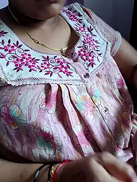 Snapshot of samitasharma chatting on June 21, 2026, 4:59 am samitasharma online show from June 21, 2026, 4:59 am