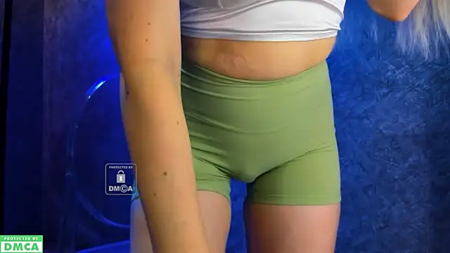 xteona online show from October 9, 2025, 10:57 am