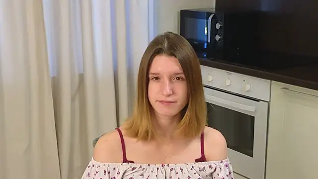 Fellissa online show from September 12, 2025, 4:01 am
