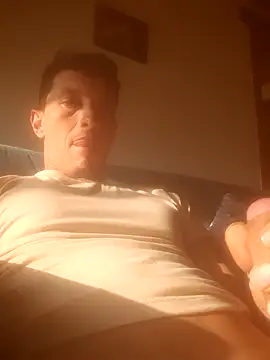 gigolopez1 online show from January 21, 2025, 12:29 pm