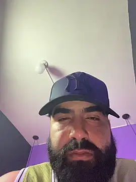 Lyon vach online show from November 26, 2025, 8:21 pm