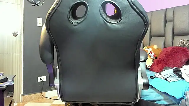 Snapshot of Lyon_vach chatting on February 17, 2026, 2:02 pm Lyon vach online show from February 17, 2026, 2:02 pm