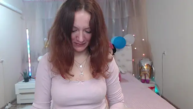 BarbaraStily online show from October 9, 2025, 7:39 am