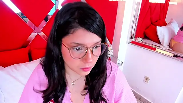 ArticaBelle online show from December 28, 2024, 12:24 pm