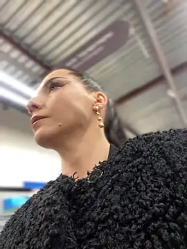 Snapshot of Roxana-Sexy chatting on February 2, 2025, 6:15 am Roxana-Sexy online show from February 2, 2025, 6:15 am