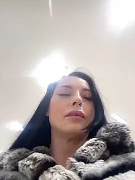 Snapshot of Roxana-Sexy chatting on February 27, 2025, 5:34 am Roxana-Sexy online show from February 27, 2025, 5:34 am