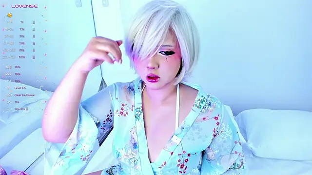 NanaOsaky online show from February 27, 2025, 12:34 pm