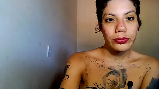 Submersidollx online show from May 25, 2026, 12:33 pm