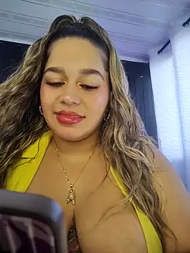 LaurenWelly  online show from March 13, 2026, 9:54 pm