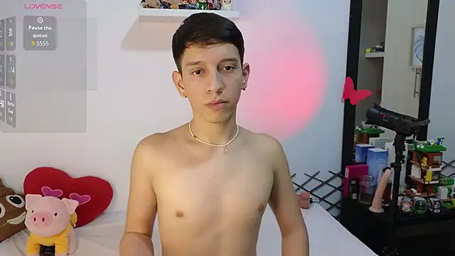 milky  boy  online show from March 4, 2026, 9:54 pm