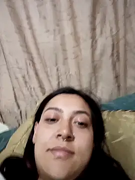 CORALINE GREYM online show from September 24, 2025, 3:21 am