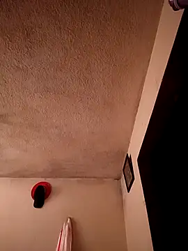 CORALINE GREYM online show from October 23, 2025, 1:54 pm