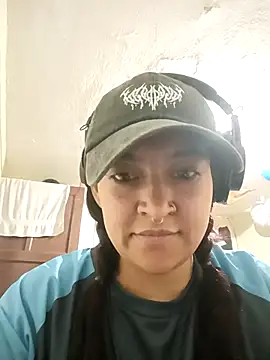 CORALINE GREYM online show from October 25, 2025, 4:57 pm