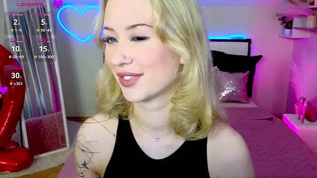 SashaBrooks online show from February 17, 2026, 2:24 pm