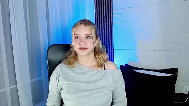 Paris bby online show from January 12, 2025, 3:28 am