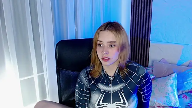 Paris bby online show from February 8, 2025, 2:26 am