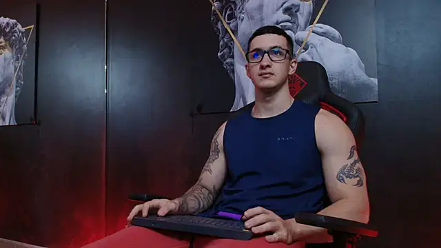 Snapshot of JacksonOlsenn chatting on October 6, 2025, 8:39 pm JacksonOlsenn online show from October 6, 2025, 8:39 pm