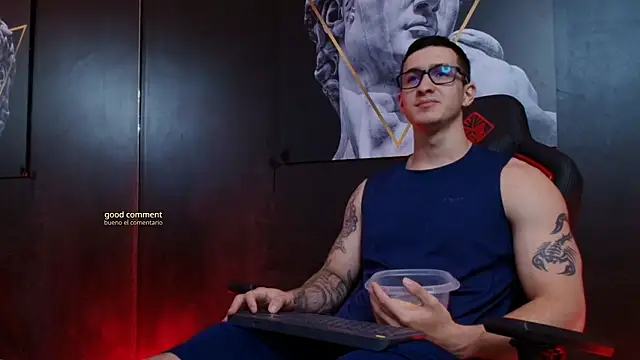 Snapshot of JacksonOlsenn chatting on October 13, 2025, 9:04 pm JacksonOlsenn online show from October 13, 2025, 9:04 pm