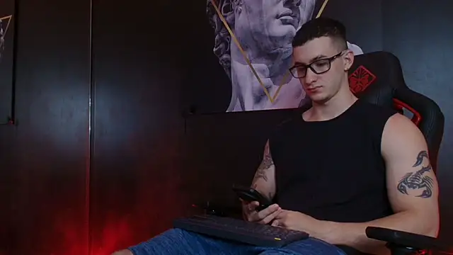 Snapshot of JacksonOlsenn chatting on October 17, 2025, 8:55 pm JacksonOlsenn online show from October 17, 2025, 8:55 pm