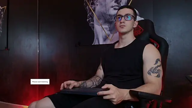 Snapshot of JacksonOlsenn chatting on October 27, 2025, 8:35 pm JacksonOlsenn online show from October 27, 2025, 8:35 pm