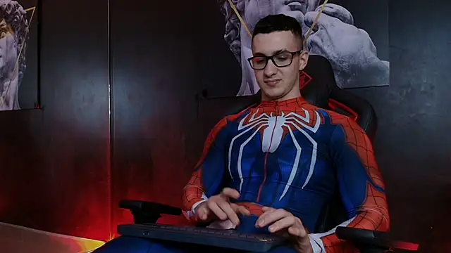 Snapshot of JacksonOlsenn chatting on October 31, 2025, 9:16 pm JacksonOlsenn online show from October 31, 2025, 9:16 pm